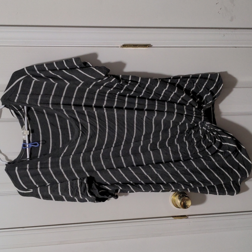 Nine Britton Women's Shirt with Twist Tie Accent on Bottom